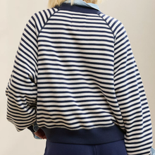 Load image into Gallery viewer, Classic‑Length Striped Raglan Crew Neck Fleece Sweatshirt